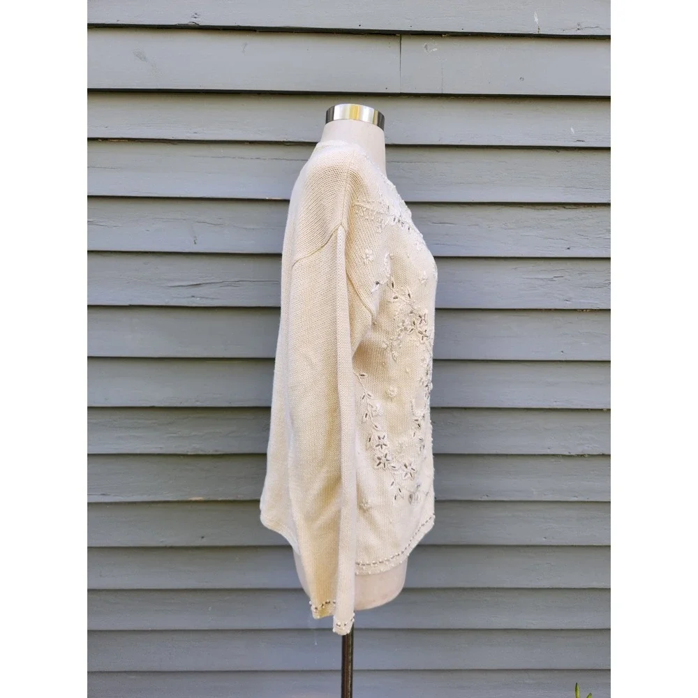 Vintage embrace touch